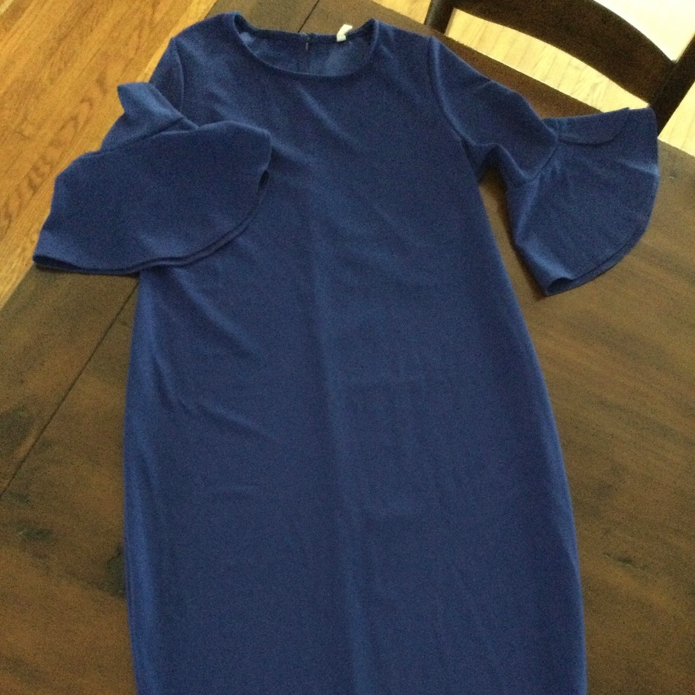 Blue maternity dress. Medium. Excellent condition.